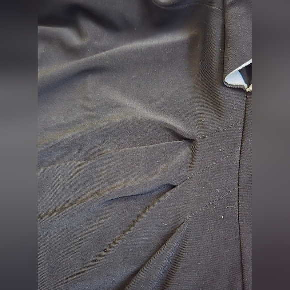 Lauren R.L. black stretch side-rouched midi dress flutter-sleeve w/white sz 10 - Picture 4 of 9